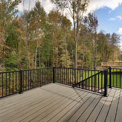 Rockford, MI Decking and exterior builds
